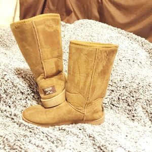EUC Tan Shearling Microfiber Mid Calf Boots